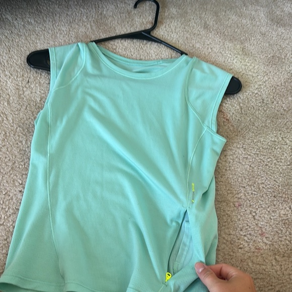Lululemon top - Picture 3 of 3